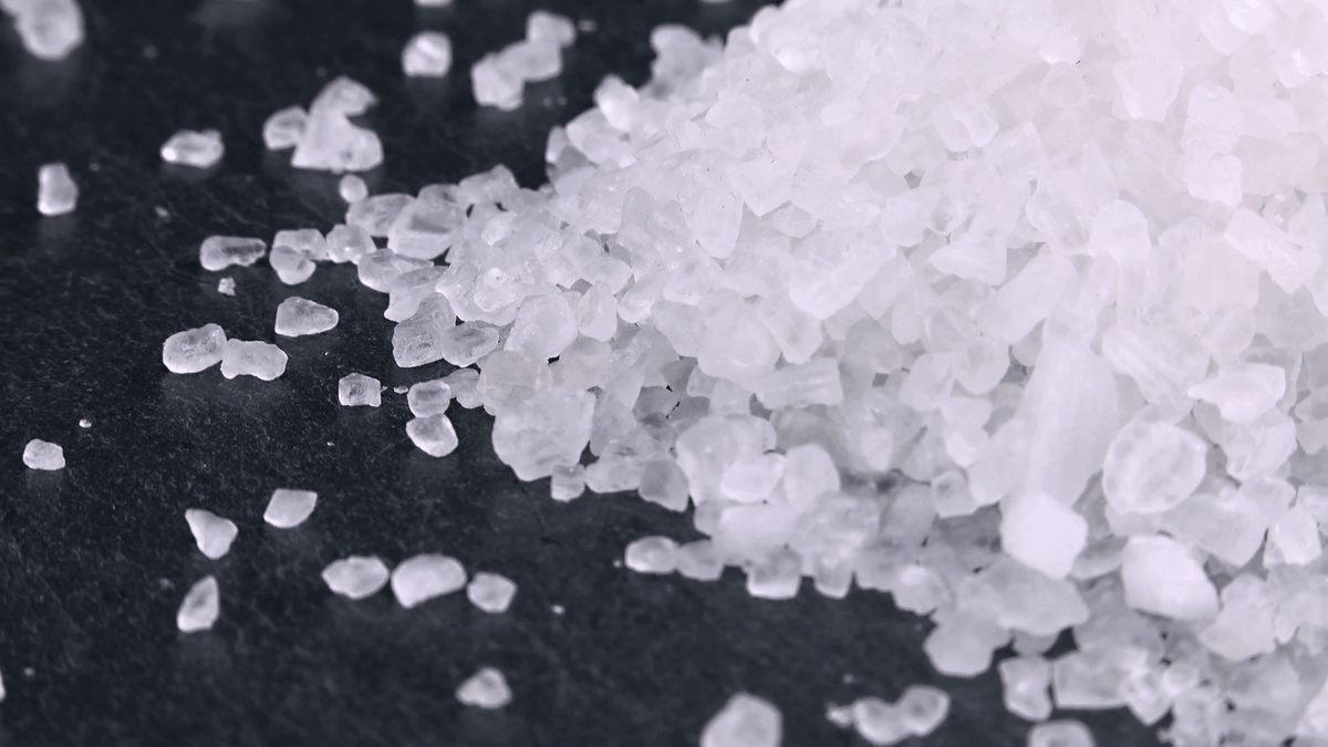 Why do I need salt for my glass and dish washer? And how to use it